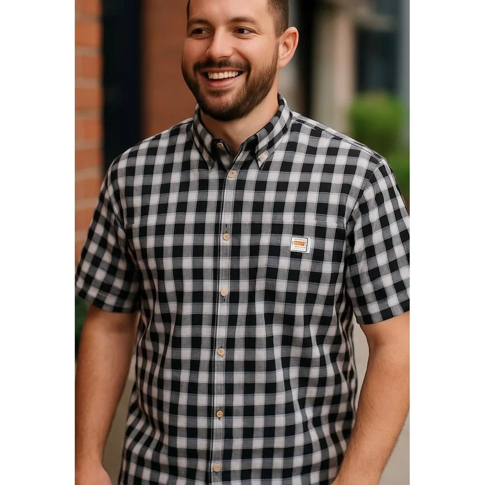 Carhartt Black & White Plaid Short-Sleeve Button-Down Shirt‎ Size L